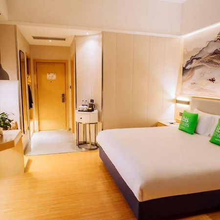 Ibis Styles Guangzhou Panyu Shiqiao Hotel מראה חיצוני תמונה